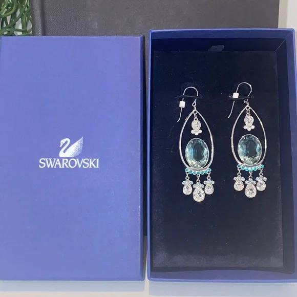 Swarovski Earrings - Picture 1 of 3
